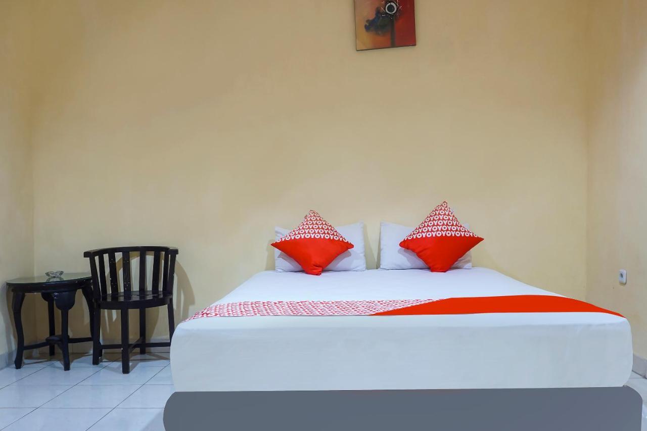 Oyo 90923 Makassar Cottage Balangberu エクステリア 写真